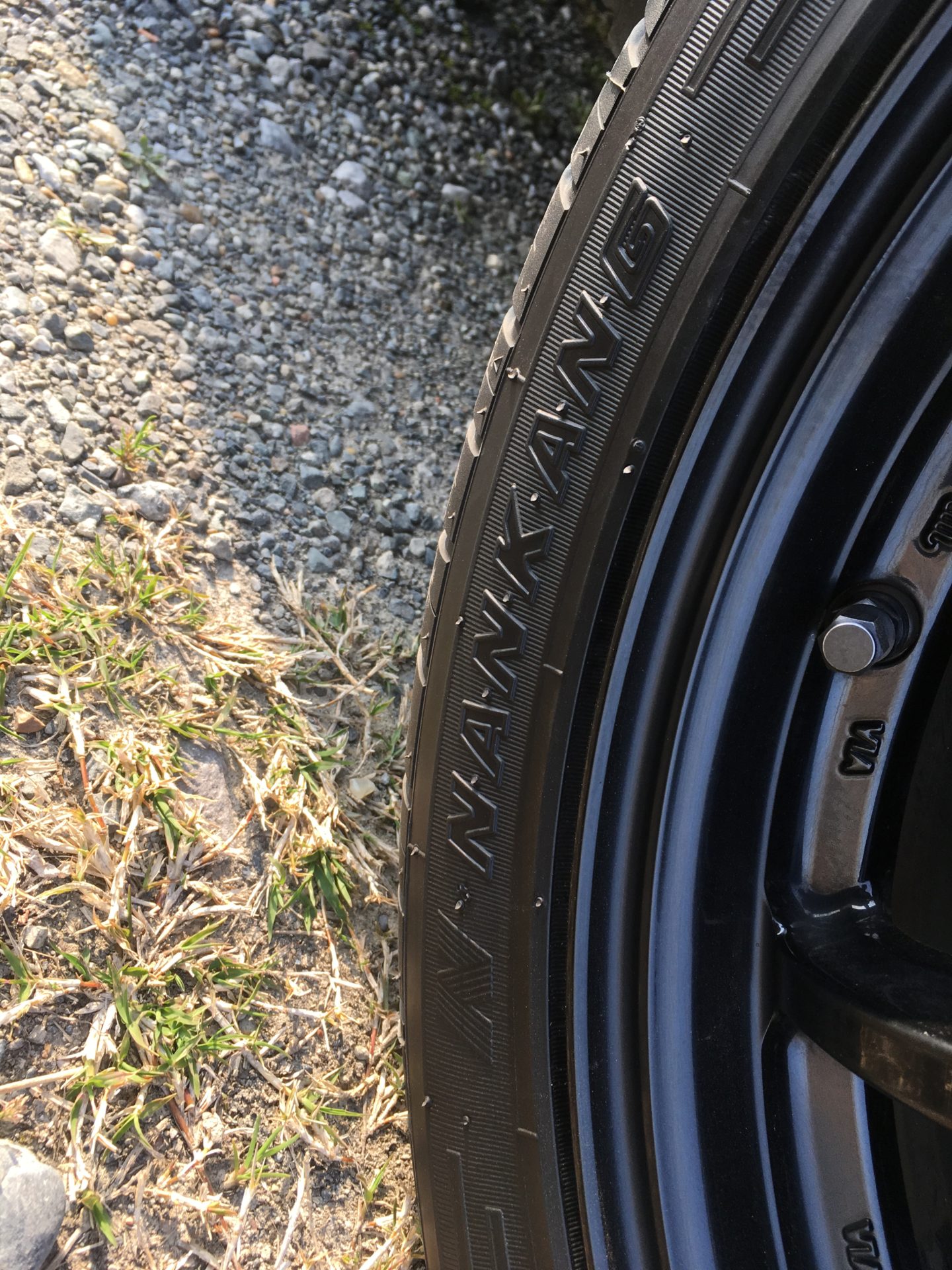 日本メーカー危うし 海外タイヤ購入 ナンカンnankang 台湾メーカー のタイヤの評価は如何に